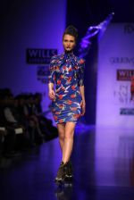 Model walks the ramp for Gaurav Gupta at Wills Lifestyle India Fashion Week Autumn Winter 2012 Day 2 on 16th Feb 2012 (22).JPG