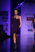 Model walks the ramp for Gaurav Gupta at Wills Lifestyle India Fashion Week Autumn Winter 2012 Day 2 on 16th Feb 2012 (23).JPG