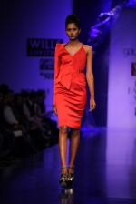 Model walks the ramp for Gaurav Gupta at Wills Lifestyle India Fashion Week Autumn Winter 2012 Day 2 on 16th Feb 2012 (3).JPG