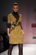 Model walks the ramp for Preeti Chandra, Vineet Bahl at Wills Lifestyle India Fashion Week Autumn Winter 2012 Day 1 on 15th Feb 2012 (88).JPG