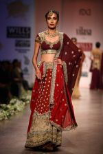 Model walks the ramp for Rocky S at Wills Lifestyle India Fashion Week Autumn Winter 2012 Day 4 on 18th Feb 2012 (70).JPG