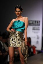 Model walks the ramp for Shantanu and Nikhil at Wills Lifestyle India Fashion Week Autumn Winter 2012 Day 1 on 15th Feb 2012 (17).JPG