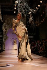 Model walk the ramp for Vikram Phadnis Show at lakme fashion week 2012 on 2nd March 2012 (51).JPG