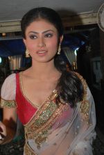 Mouni Roy at Amir Ali_s wedding with Sanjeeda Sheikh in Khar Gymkhana, Mumbai on 2nd March 2012 (162).jpg