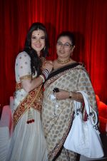Urvashi Sharma at Sachin Joshi_s wedding reception with Urvashi Sharma in J W Marriott, Mumbai on 2nd March 2012 (108).JPG