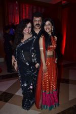 Vandana Sajnani, Rajesh Khattar, Shibani Kashyap at Sachin Joshi_s wedding reception with Urvashi Sharma in J W Marriott, Mumbai on 2nd March 2012 (172).JPG