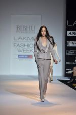 Model walk the ramp for Bhibhu Mohapatra Show at lakme fashion week 2012 Day 2 in Grand Hyatt, Mumbai on 3rd March 2012 (37).JPG