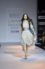 Model walk the ramp for Bhibhu Mohapatra Show at lakme fashion week 2012 Day 2 in Grand Hyatt, Mumbai on 3rd March 2012 (44).JPG