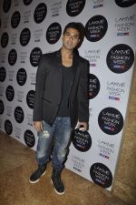 at Day 2 of lakme fashion week 2012 in Grand Hyatt, Mumbai on 3rd March 2012 (25).JPG