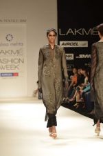 Model walk the ramp for Krishna Mehta Show at lakme fashion week 2012 Day 3 in Grand Hyatt, Mumbai on 4th March 2012 (17).JPG