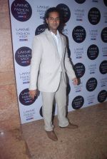 Purab Kohli at Anita Dongre Show at lakme fashion week 2012 Day 3 in Grand Hyatt, Mumbai on 4th March 2012 (19).JPG