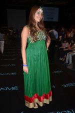 Pooja Misra at Day 4 of lakme fashion week 2012 in Grand Hyatt, Mumbai on 5th March 2012 (131).JPG