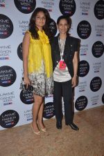 Tejaswini Kolhapure at Day 4 of lakme fashion week 2012 in Grand Hyatt, Mumbai on 5th March 2012 (139).JPG