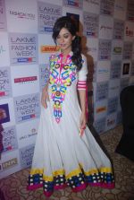 Amrita Rao at Day 5 of lakme fashion week 2012 in Grand Hyatt, Mumbai on 6th March 2012 (53).JPG