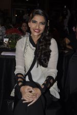 Sonam Kapoor at the launch of WIFT India in Taj Land_s End, Mumbai on 6th March 2012 (44).JPG