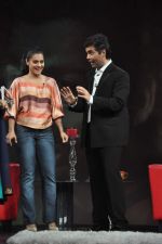 Kajol, Karan Johar on the sets of NDTV show with Raveena in Yashraj on 7th March 2012 (49).JPG
