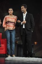 Kajol, Karan Johar on the sets of NDTV show with Raveena in Yashraj on 7th March 2012 (51).JPG