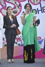 Sonam Kapoor at the launch of Andheri Wassup fest in Andheri, Mumbai on 7th March 2012 (18).JPG