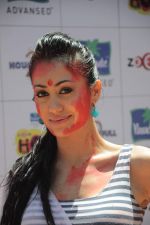 at Zoom Holi celebrations in Mumbai on 8th March 2012 (91).JPG