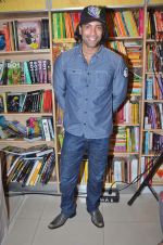 Akashdeep Saigal at the launch of Kiran Manrals book in Crossword, Juhu on 16th March 2012 (36).JPG