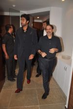 Abhishek Bachchan at Paresh Maity art event in ICIA on 22nd March 2012 (111).JPG