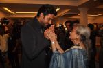 Abhishek Bachchan at Paresh Maity art event in ICIA on 22nd March 2012 (148).JPG