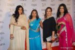 at Loreal Femina Women Awards in Mumbai on 22nd March 2012 (70).JPG