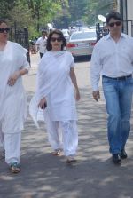 Madhuri Dixit at Mona Kapoor funeral in Mumbai on 26th March 2012 (188).JPG