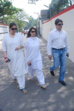Madhuri Dixit at Mona Kapoor funeral in Mumbai on 26th March 2012 (190).JPG