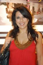 Pooja Bedi at photographer Shantanu Das exhibition in Tao Art Gallery on 28th March 2012 (74).JPG