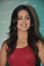 Yami Gautam at Vicky Donor music launch in Inorbit, Malad on 30th March 2012 (23).JPG