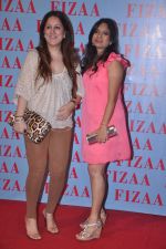 at Zarine Khan_s Fizaa store launch in Mumbai on 30th March 2012 (8).JPG