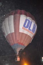 at Housefull 2 air balloon music promotions in Mumbai on 1st April 2012 (60).JPG