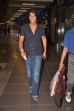 Chunky Pandey with Housefull 2 Stars snapped at Airport in Mumbai on 4th April 2012 (4).JPG