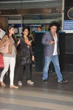 Jacqueline Fernandez, Sajid Khan with Housefull 2 Stars snapped at Airport in Mumbai on 4th April 2012 (19).JPG