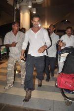 John Abraham with Housefull 2 Stars snapped at Airport in Mumbai on 4th April 2012 (81).JPG