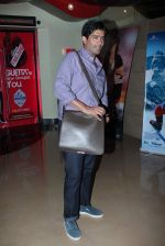Manish Malhotra at the closing ceremony of Vidhu Vinod Chopra film festival in PVR, Juhu, Mumbai on 4th April 2012 (2).JPG