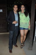 Sushil with Akruti Mistry at Rohit Verma_s sis bash in Mumbai on 3rd April 2012.JPG