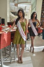 Femina Miss India for Easter lunch at Saptami Restaurant of Holiday India, International Airport on 7th April 2012 (44).JPG
