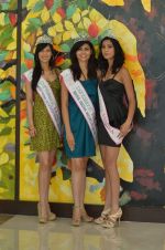 Femina Miss India for Easter lunch at Saptami Restaurant of Holiday India, International Airport on 7th April 2012 (9).JPG
