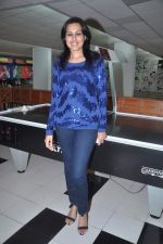 Kamya Panjabi at the Celebration of the Completion Party of 100 Episodes of PARVARISH�..kuch khatti kuch meethi in bowling alley on 7th April 2012 (40).JPG