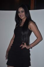 Shweta Tiwari at the Celebration of the Completion Party of 100 Episodes of PARVARISH�..kuch khatti kuch meethi in bowling alley on 7th April 2012 (69).JPG