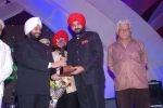Om Puri, Navjot Sidhu at Punjabi Icon Awards in Shanmukhand Hall on 8th April 2012 (32).JPG