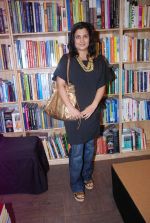 at the launch of book Women and the Weight Loss by Rujuta Diwekar on 9th April 2012 (34).JPG