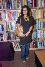 at the launch of book Women and the Weight Loss by Rujuta Diwekar on 9th April 2012 (35).JPG