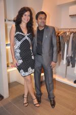 Sushma Reddy at Marc Cain store in Juhu, Mumbai on 10th April 2012 (22).JPG