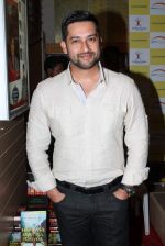 Aftab Shivdasani at Jack Canfield book launch in Crossword, Mumbai on 11th April 2012 (1).JPG