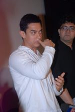 Aamir Khan at Satyamev Jayate press meet in Mumbai on 13th April 2012 (129).JPG