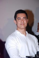 Aamir Khan at Satyamev Jayate press meet in Mumbai on 13th April 2012 (139).JPG