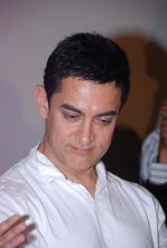 Aamir Khan at Satyamev Jayate press meet in Mumbai on 13th April 2012 (140).JPG